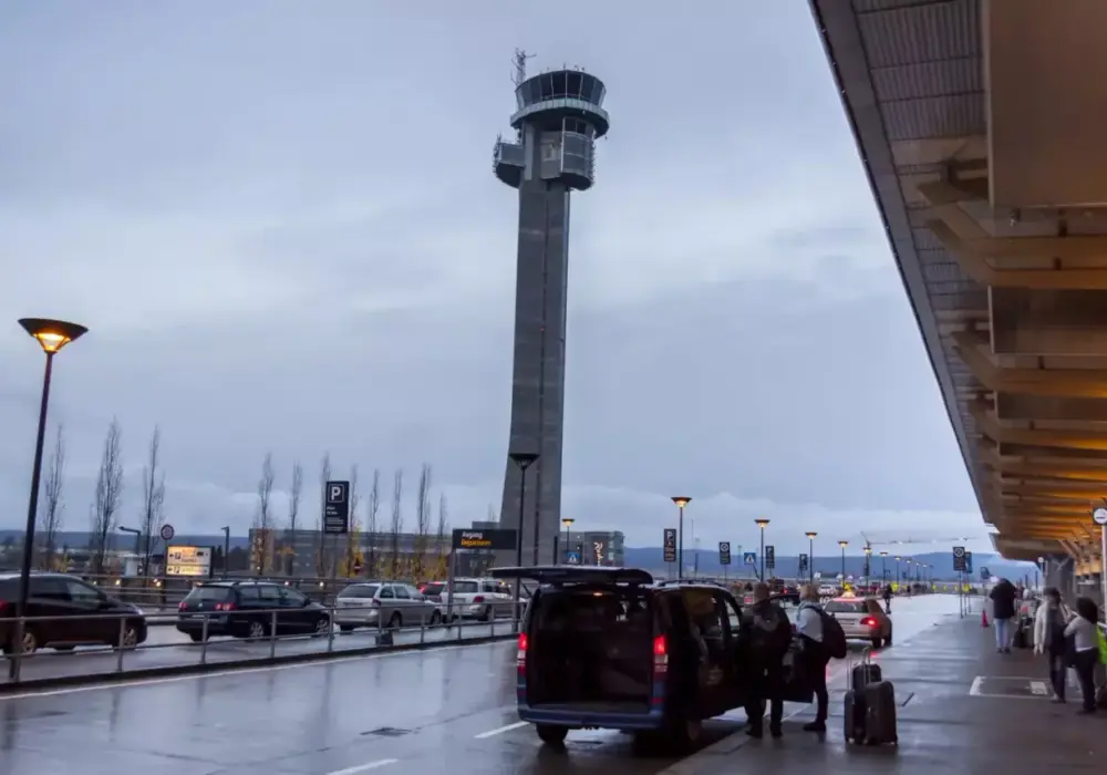 Lotnisko Oslo Gardermoen - Jak dojechać do centrum i latać bez stresu?