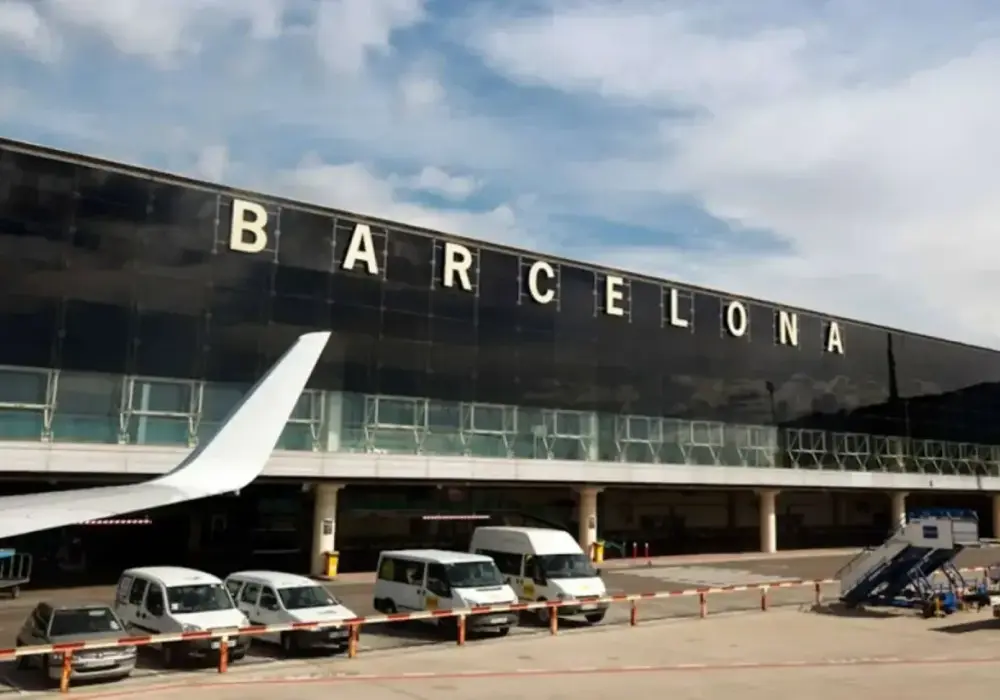 Lotnisko w Barcelonie - T1, T2, transport. Jak nie stracić czasu?