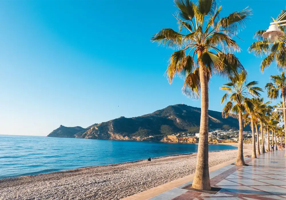 Alicante w kwietniu - Pogoda na zwiedzanie czy na plażę?