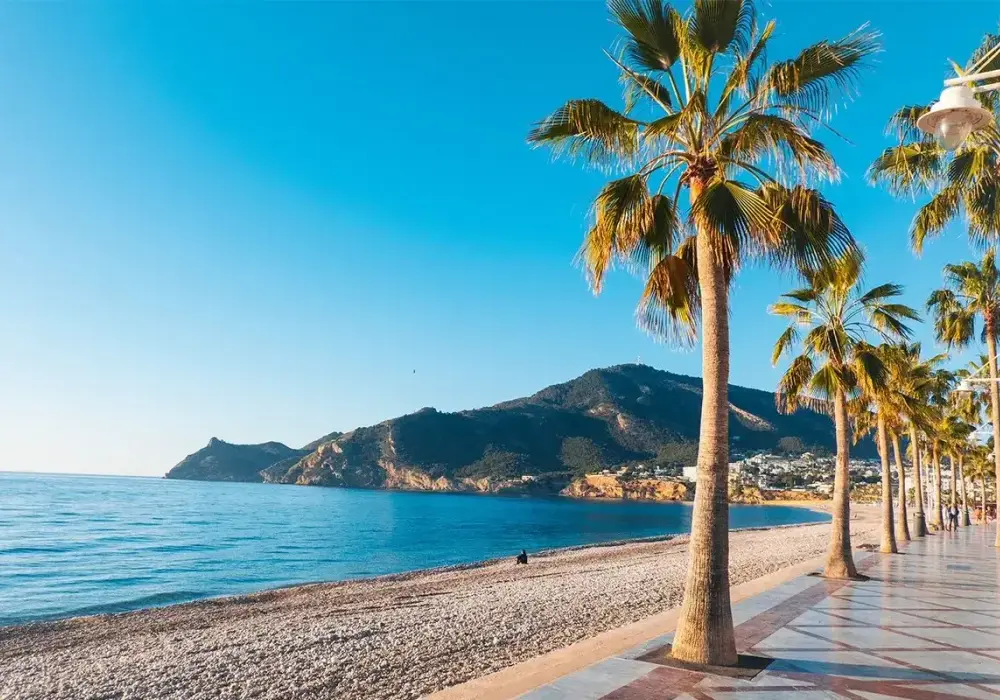 Alicante w listopadzie - Czy warto? Pogoda, morze i co spakować