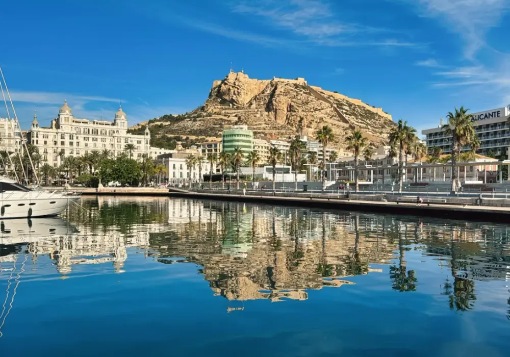 Alicante w marcu - pogoda, co spakować i czy warto jechać?