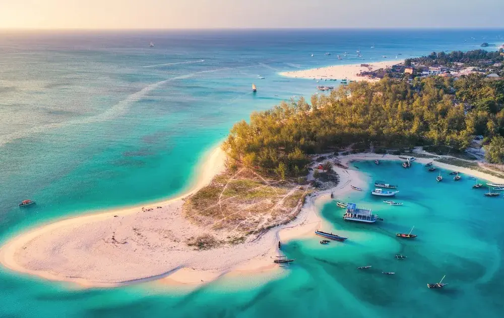 Ile kosztuje lot na Zanzibar? Ceny biletów i tajemnice oszczędności
