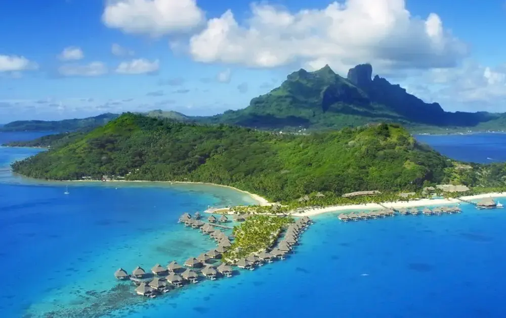 Niezapomniane atrakcje Bora Bora - odkryj rajskie piękno wyspy