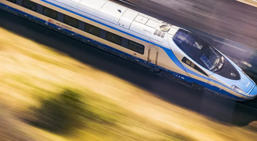 Jak łatwo połączyć się z intercity wifi w pociągu PKP?
