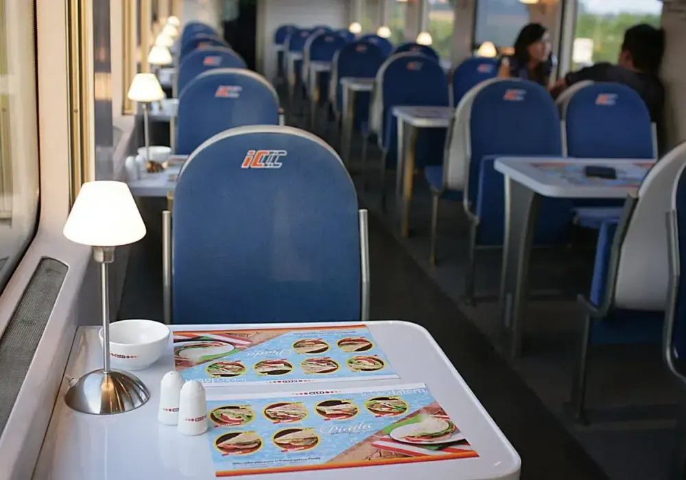 Czy w Intercity jest WARS? Sprawdź, gdzie znajdziesz wagon gastronomiczny
