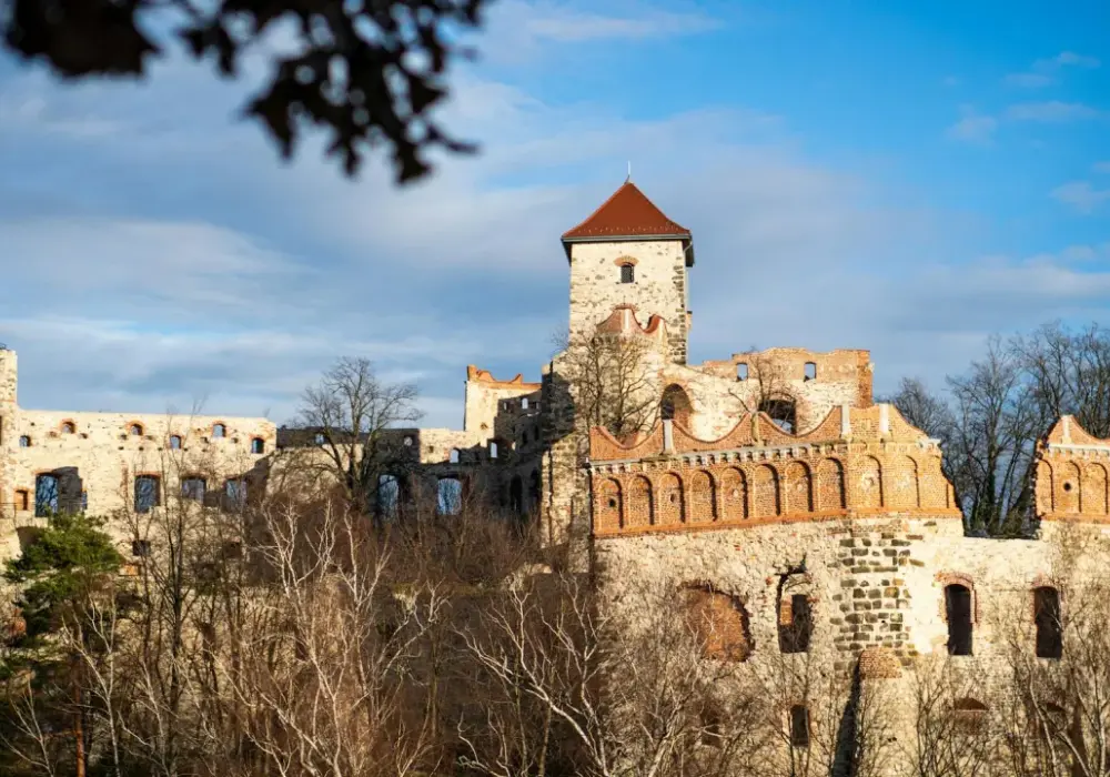 Największe zamki w Polsce - Ranking, trasy i praktyczne wskazówki