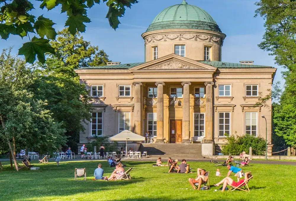 Najlepsze atrakcje w Mokotowie, które musisz zobaczyć z rodziną