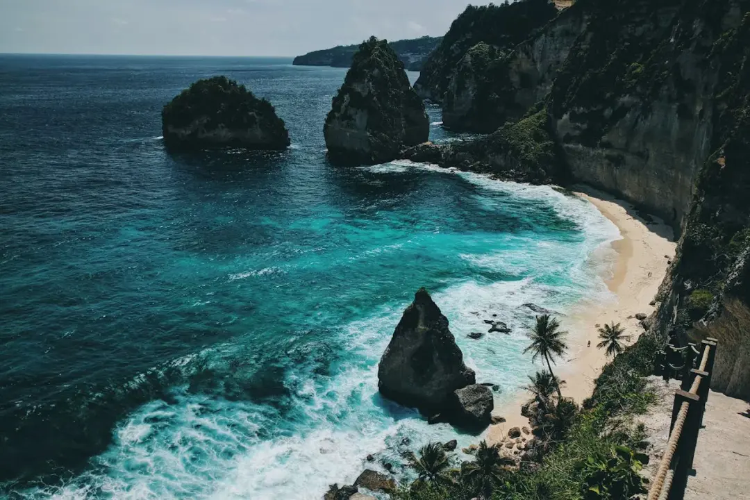 Ile trwa lot na Bali z Polski? Skróć podróż i leć mądrze!