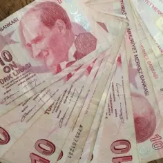 Turecka lira, czyli jaką walutę zabrać do Turcji forum podpowiada: 10 lir.
