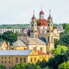 Co warto przywieźć z Litwy? Odkryj najlepsze lokalne skarby