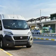 Jak dojechać z lotniska Chopina na Dworzec Zachodni - najlepsze opcje transportu