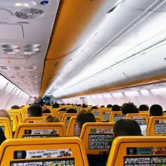 Jak dokupić bilet dla dziecka w Ryanair i uniknąć problemów?