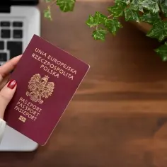 Ile kosztuje wyrobienie paszportu w Polsce? Zniżki i wyjątki, które warto znać