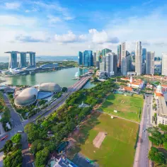 Kiedy jechać do Singapuru? Najlepsze miesiące i warunki pogodowe