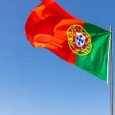 Co warto przywieźć z Portugalii? Odkryj unikalne pamiątki i smaki