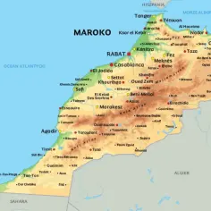 Mapa Maroka z zaznaczonymi miastami i regionami. Widoczny Ocean Atlantycki, Morze Alborzeńskie i Sahara. Gdzie leży Maroko? Na północno-zachodnim krańcu Afryki.