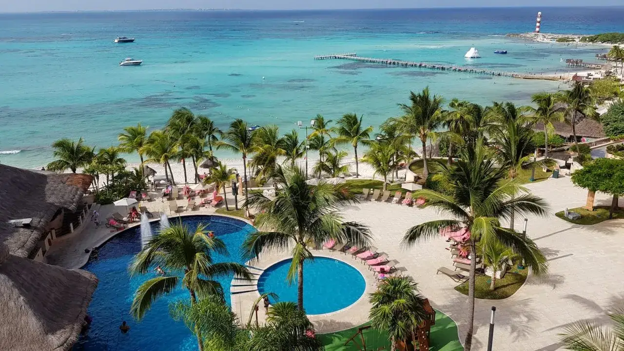 Zdjęcie Najlepszy czas na wakacje w Cancun – uniknij deszczowej pory
