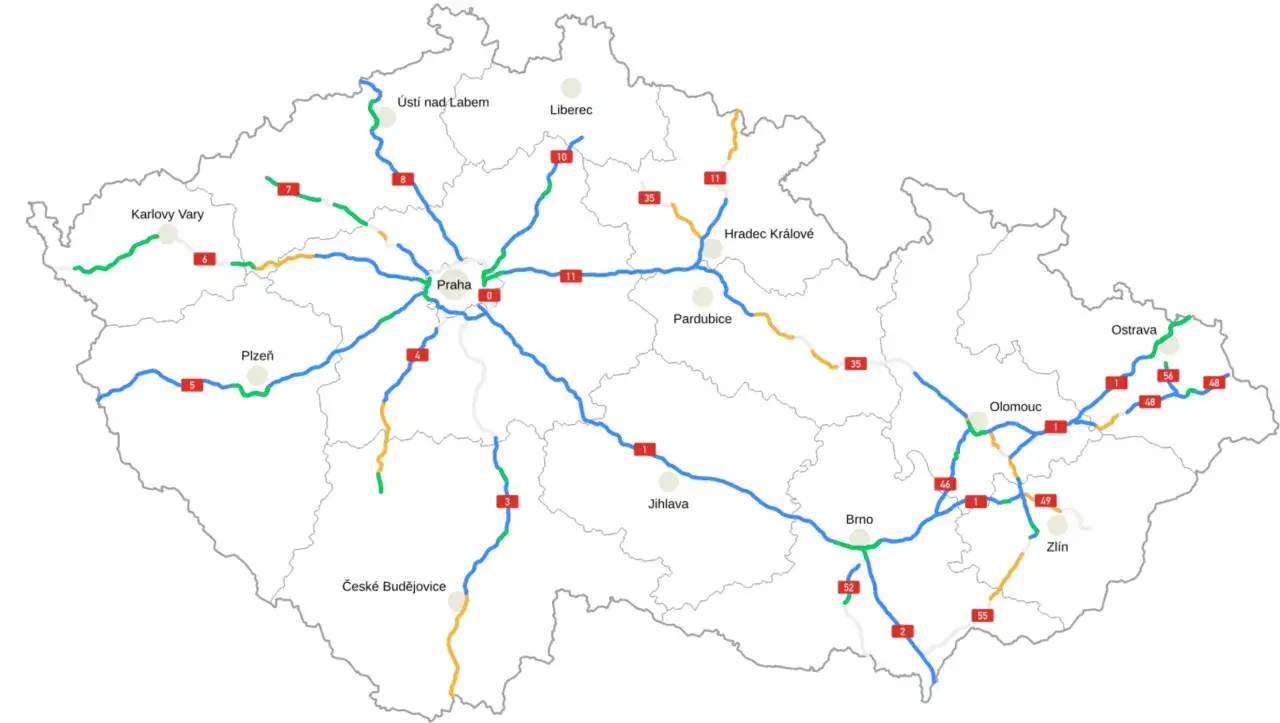 Mapa Czechy autostrady z zaznaczonymi trasami łączącymi główne miasta, takie jak Praga, Brno, Ostrava.