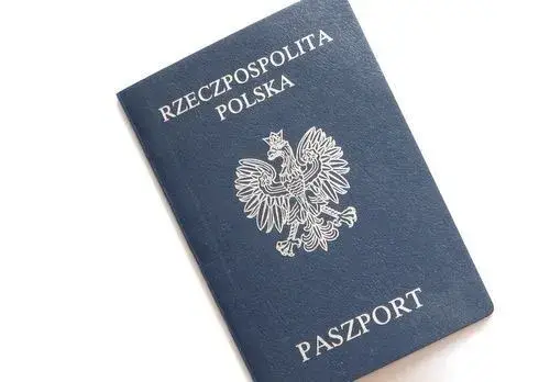 Czy trzeba oddać stary nieważny paszport przy wymianie? Sprawdź to!