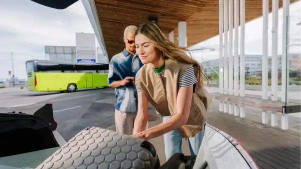 Jak dojechać do Łazienek z Dworca Centralnego - szybkie opcje transportu