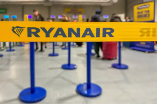 Bagaż rejestrowany Ryanair - Jak uniknąć dopłat i błędów na lotnisku?
