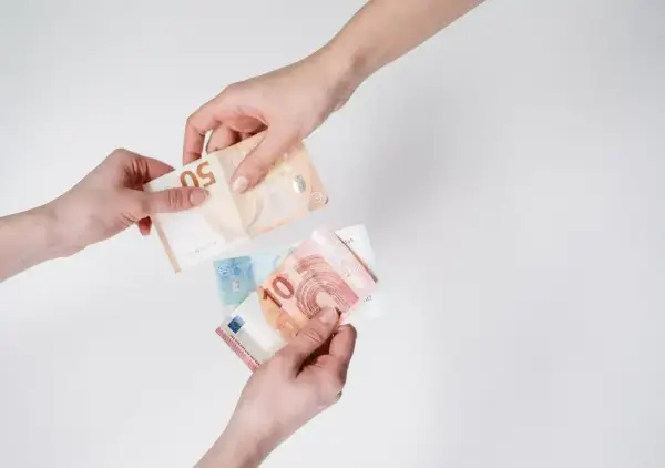 Waluta Austrii - Karta czy gotówka? Sprawdź, jak płacić na miejscu
