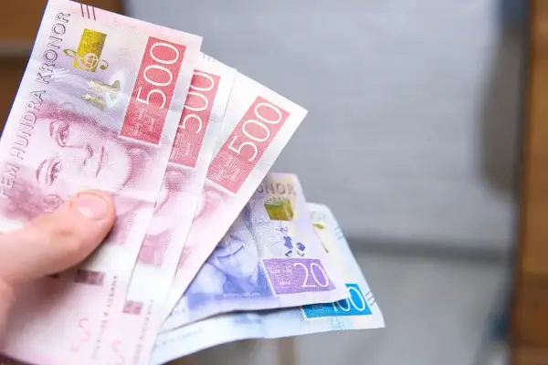 Jaka waluta w Szwecji? - Gotówka czy karta na wyjazd?
