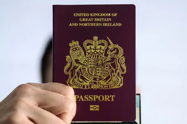 Wjazd do Szkocji - Paszport czy dowód? Uniknij błędów po Brexicie!